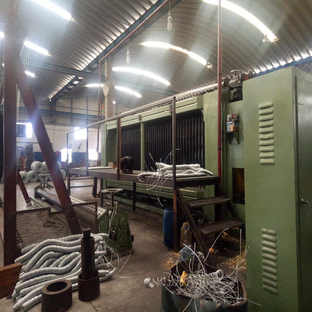Hexagonal Wire Mesh Machine/stone cage net Machine factory in Anping