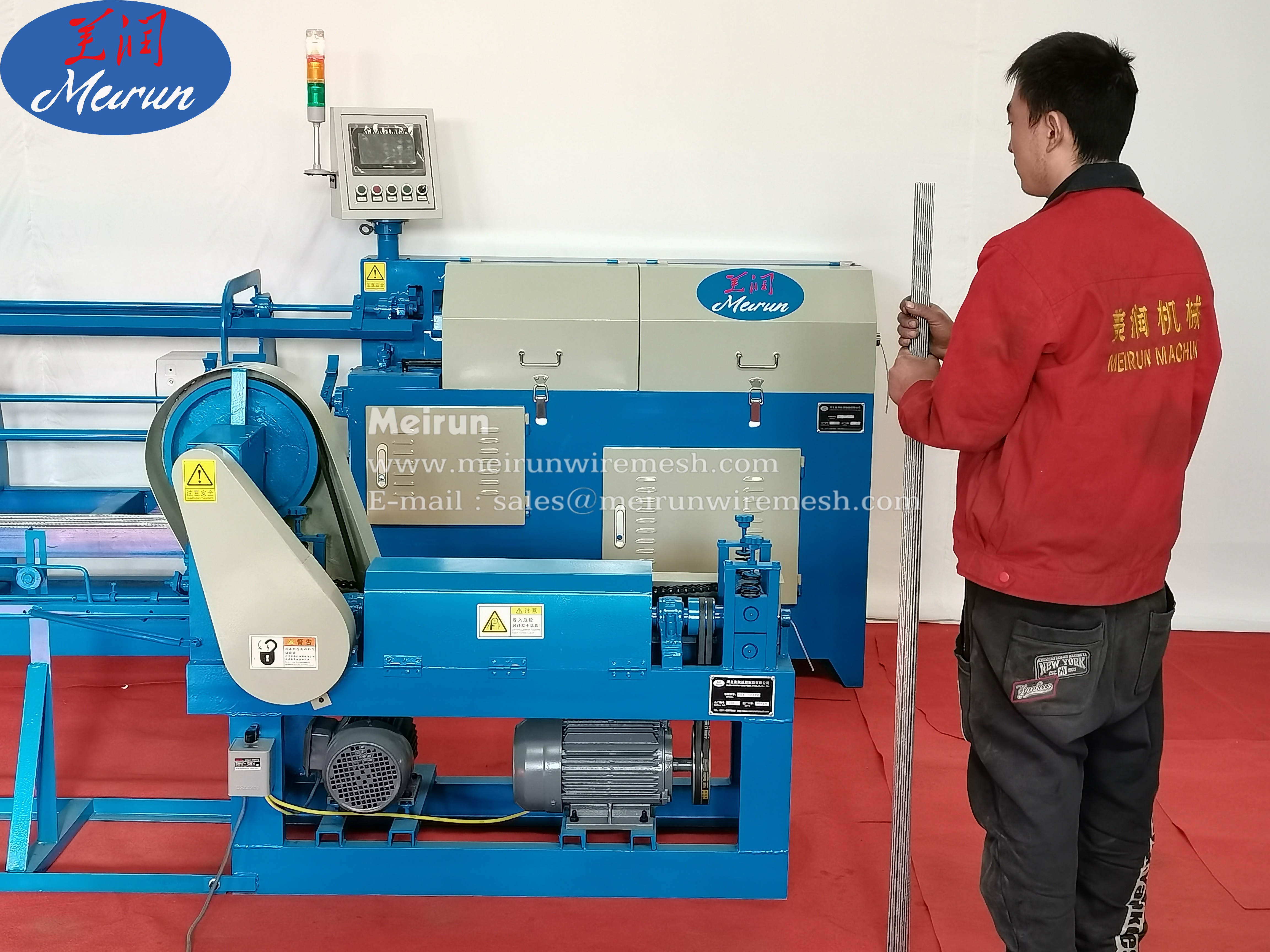 Flexible automatic wire straightening and cutting machine
