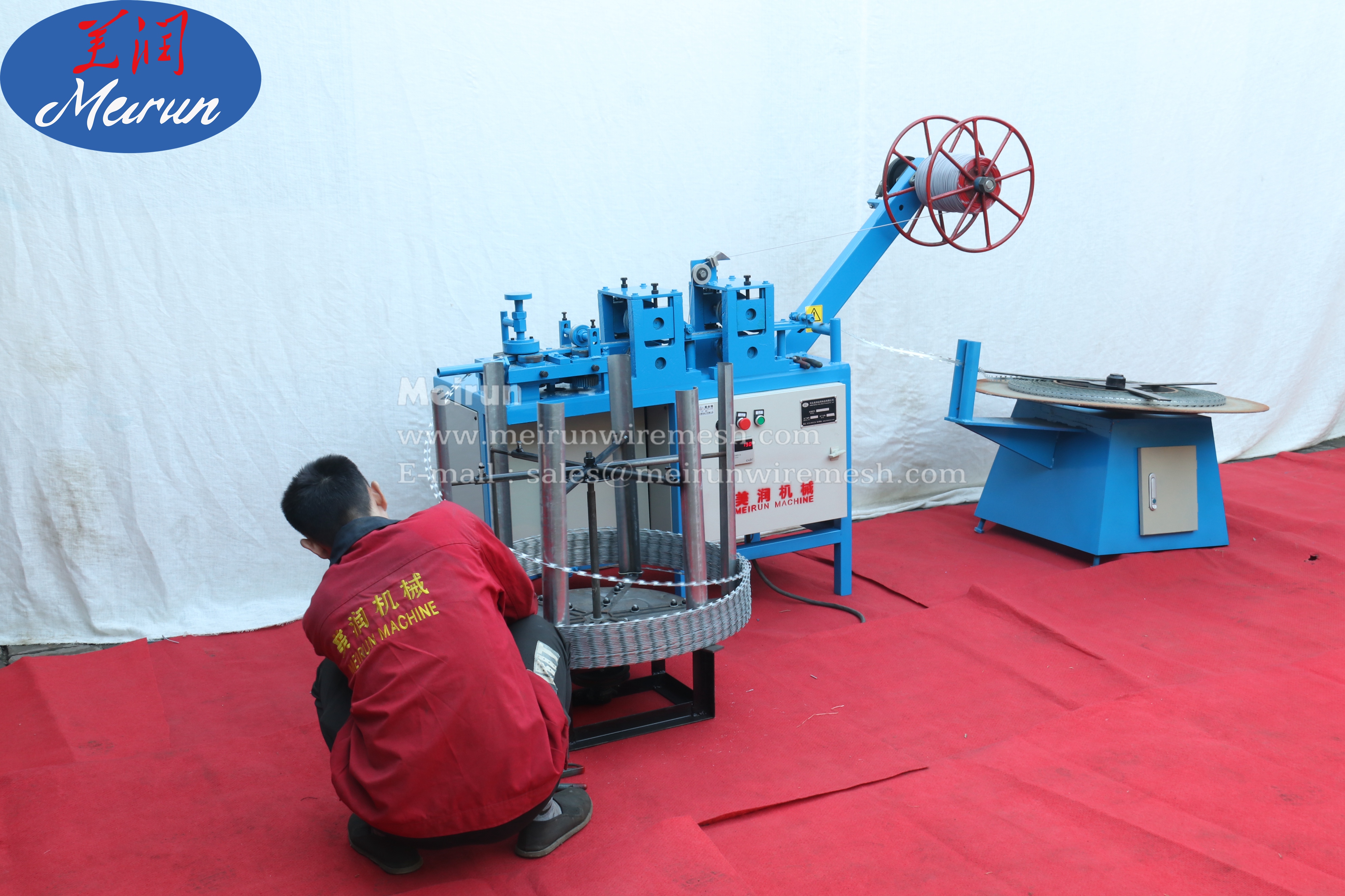 High Speed Automatic Auto Blade Razor Barbed Wire Forming Machine
