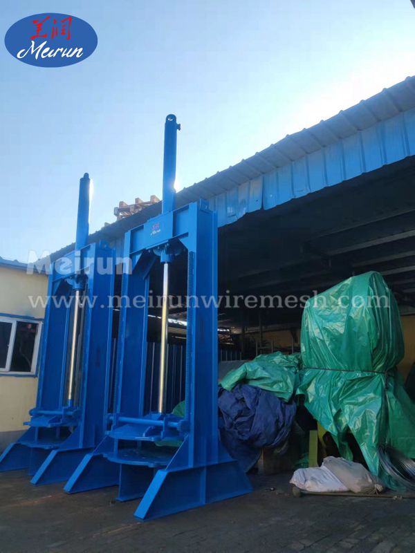 Razor Barbed Wire Fence Roller Making Machine 