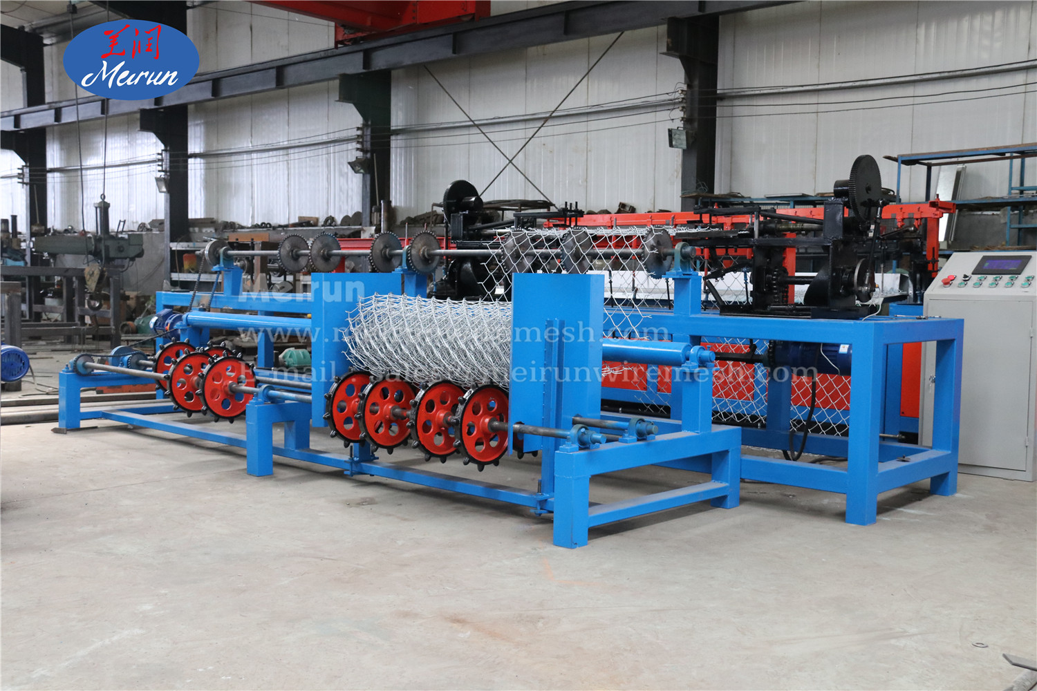 Galvanized Or PVC Coated Chain Link Fence Making Machine