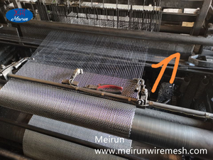 Galvanized Wire Shuttle Weaving Mesh Making Machine 