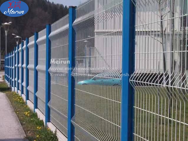 Hot Selling Welded Curved Wire Mesh Fence Panel For Fram