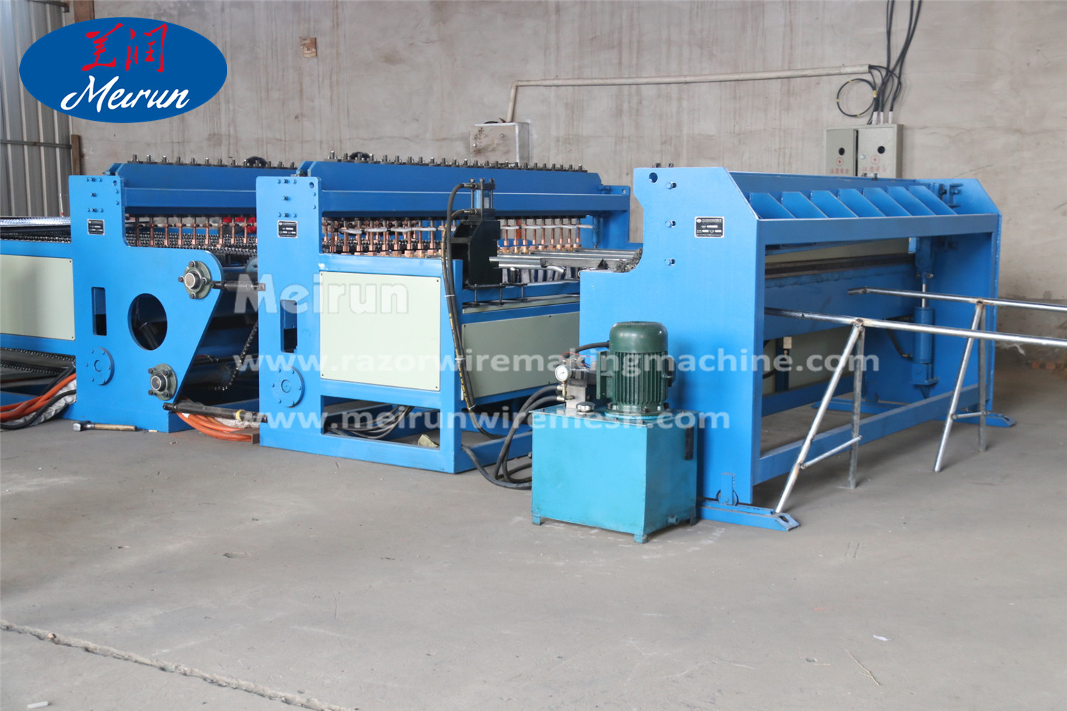 Razor Barbed Wire Welded Fence Machine