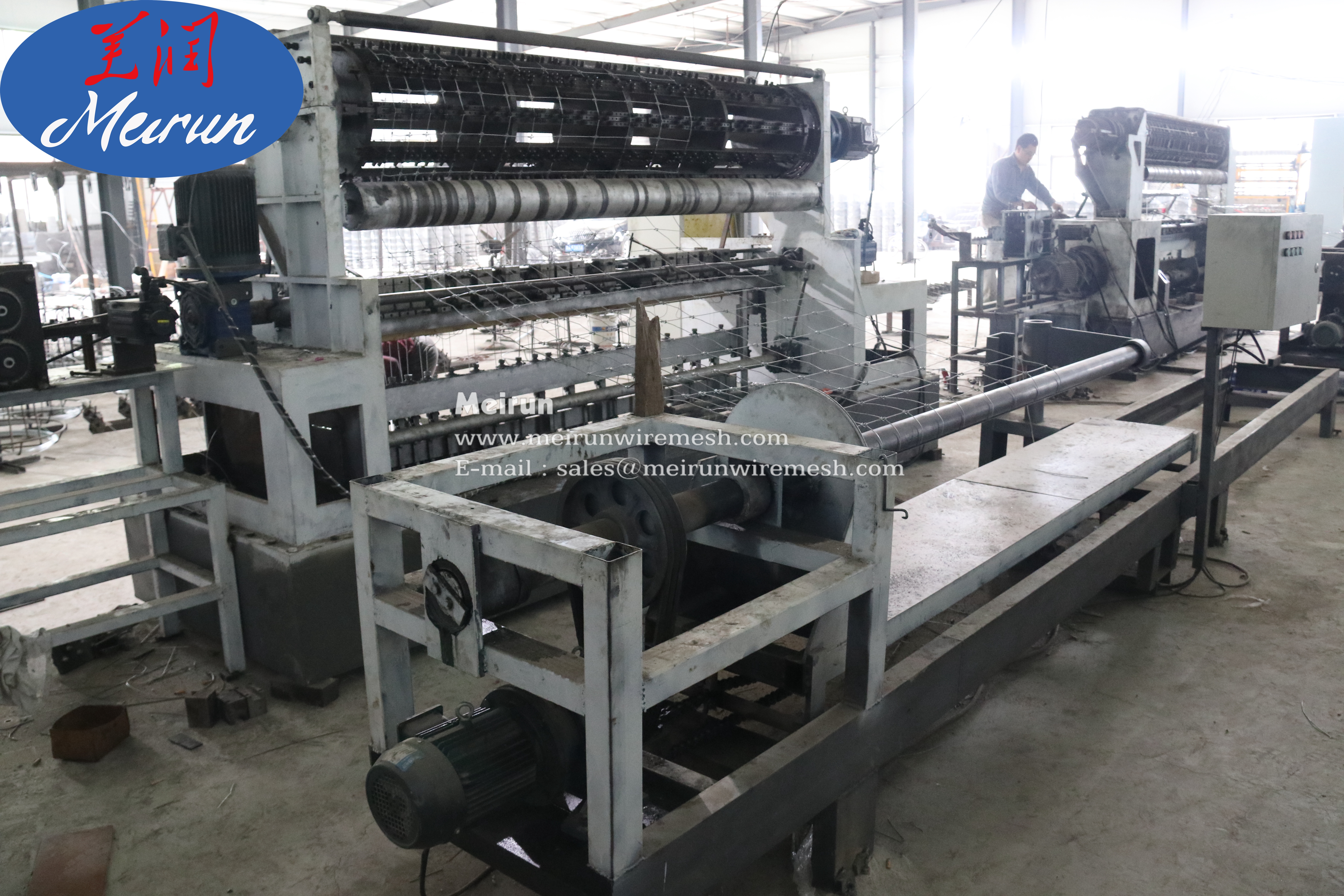 High Quality Screen Touch PLC System Field Fence Machine Deer Fence Weaving Machine