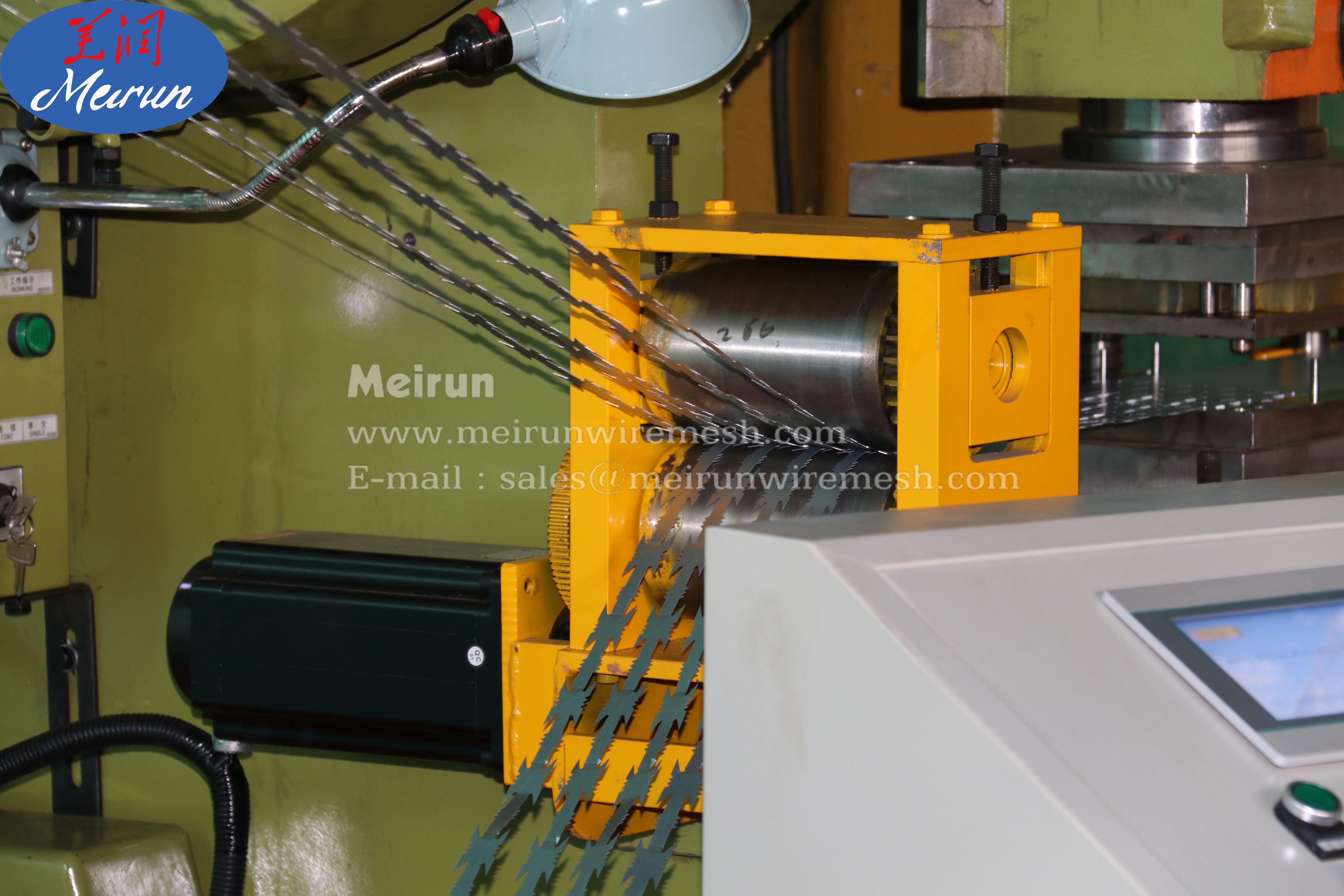 Hot Selling BTO CBT Razor Wire Fence Making Machine With CE ISO Certification