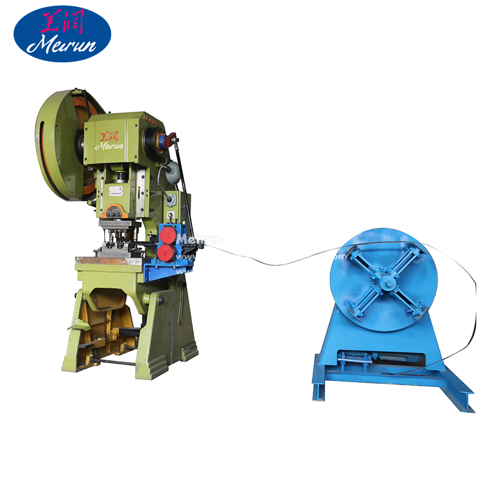 Razor Blade Barbed Wire Clips Making Machine 