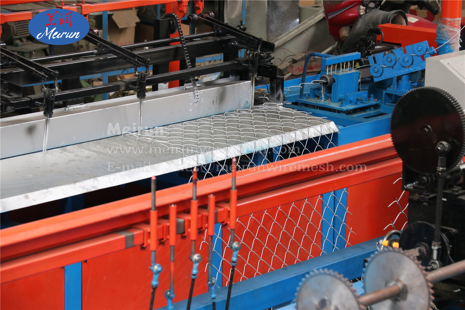 Good Quality Privacy Chain Link Fence Making Machine Popular in The World 
