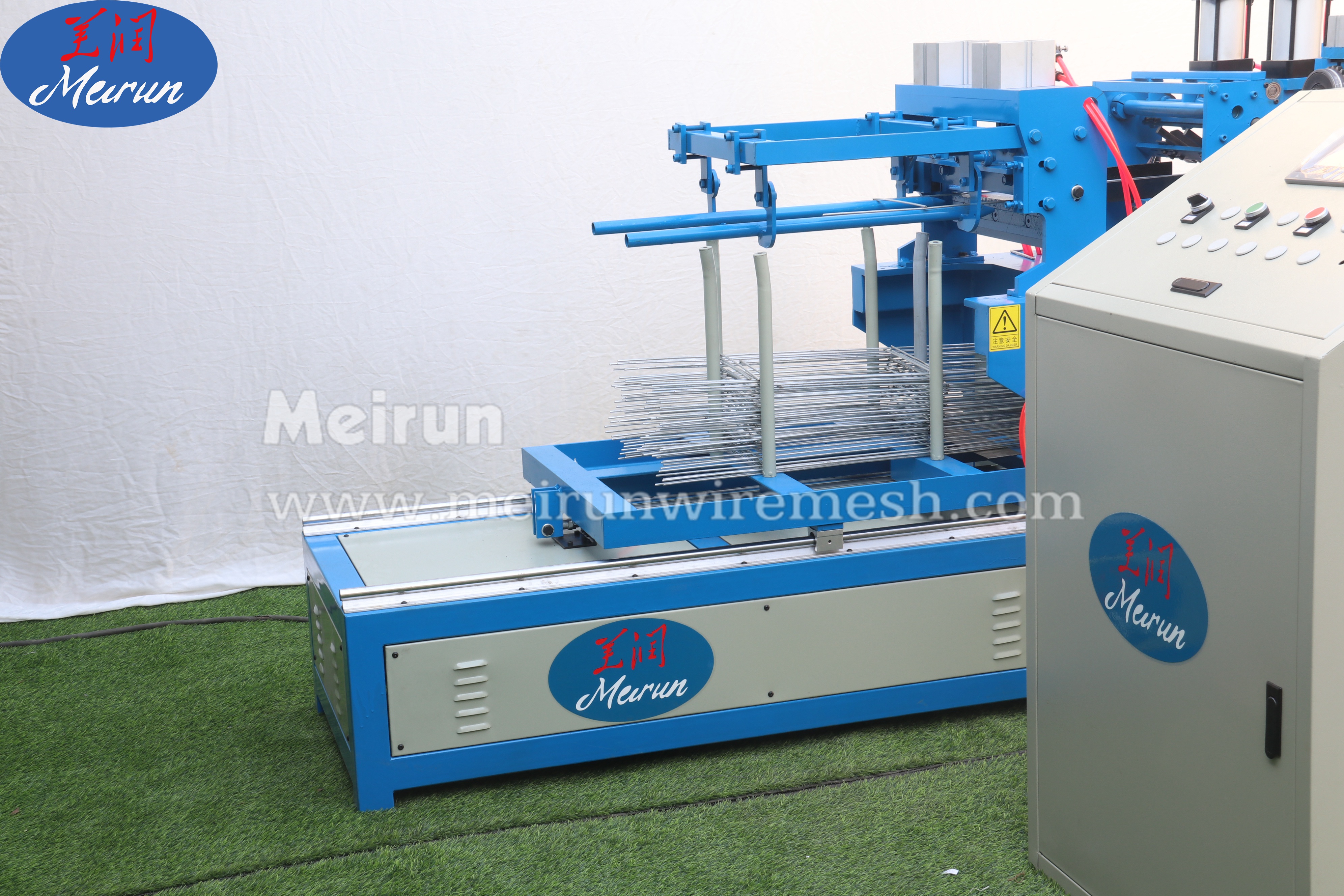 Brick Force Wire Mesh Welding Machine for South Africa Customer 3 Rolls