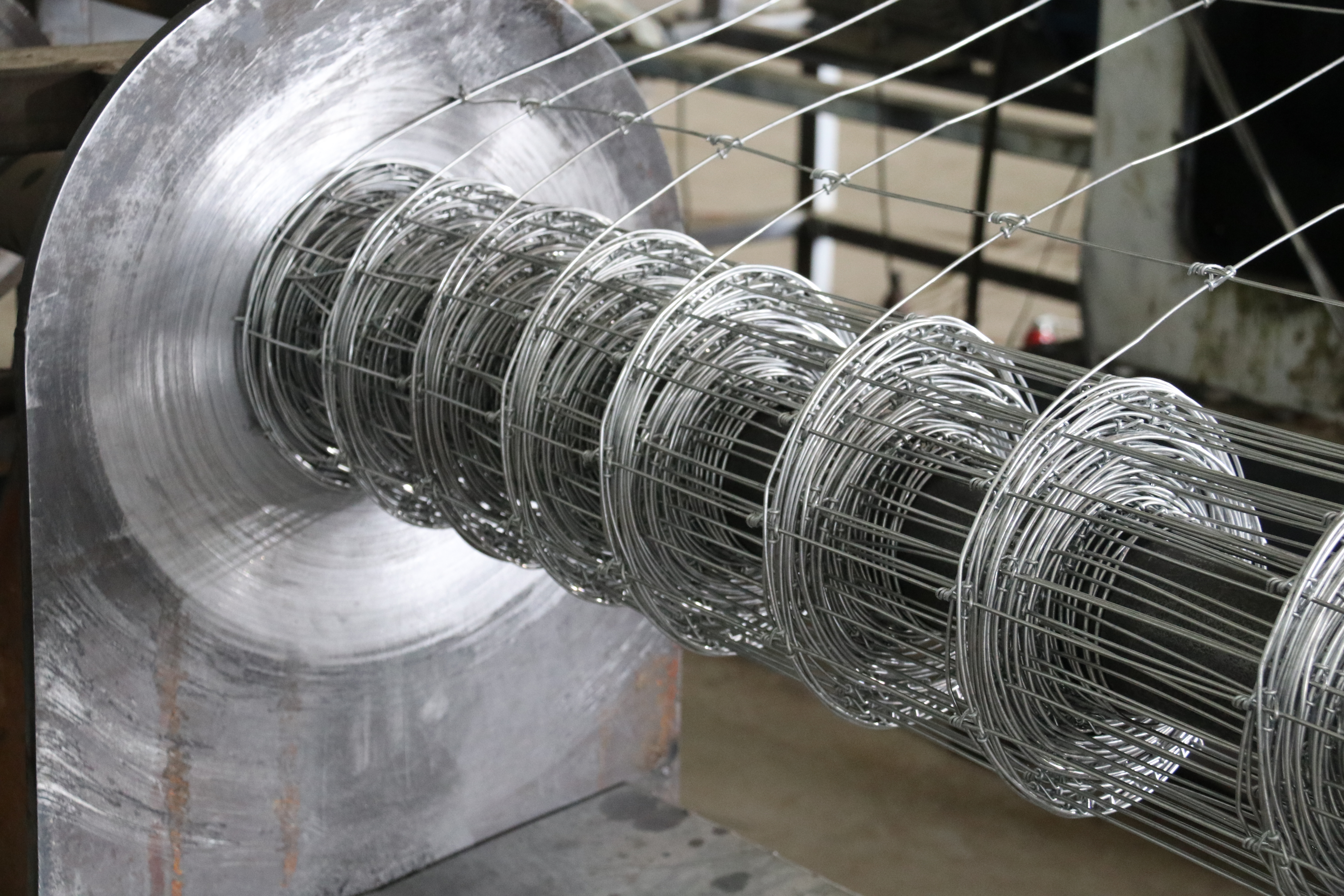 New Design Grassland Fence Mesh Machine Field Fence Machine Deer Fence Weaving Machine